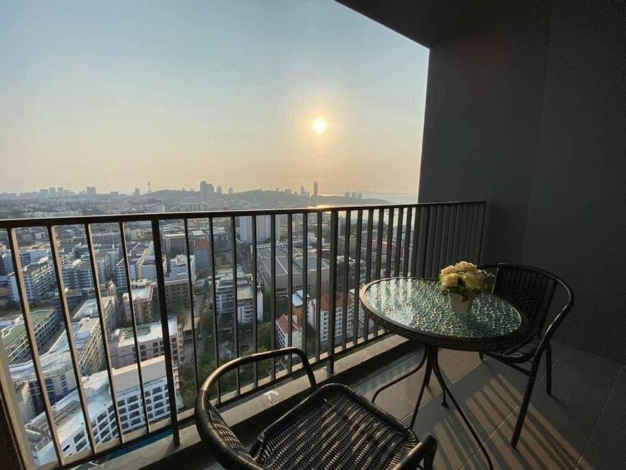 The Base Central Pattaya 2Bed King&Queen Sky Seaview & Infinity Pool Экстерьер фото