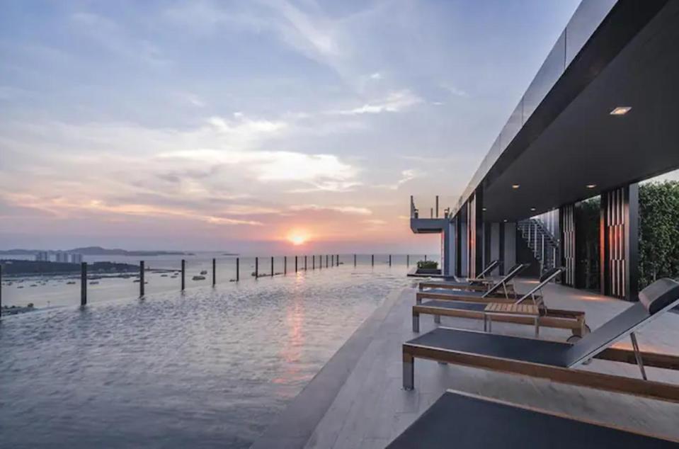 The Base Central Pattaya 2Bed King&Queen Sky Seaview & Infinity Pool Экстерьер фото